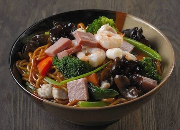 908 Combination Stir Fried Noodles / 什锦细炒